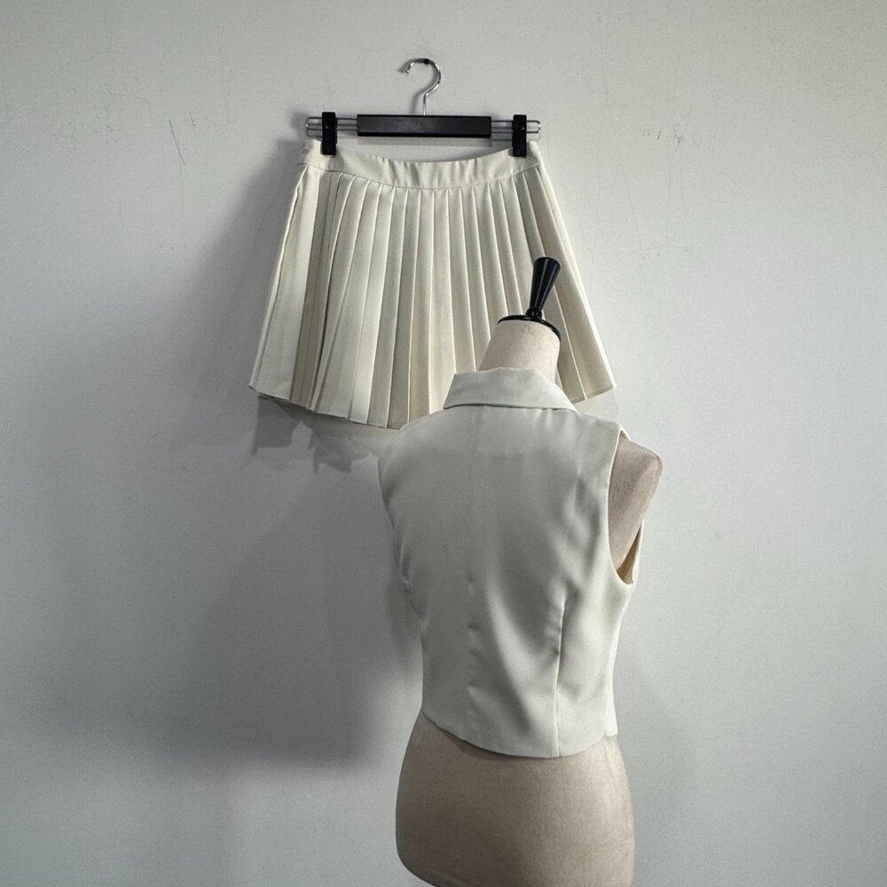 Commense Suit Waistcoat With Pleated Mini Skirt Set White NWT, Size M - Picture 16 of 16